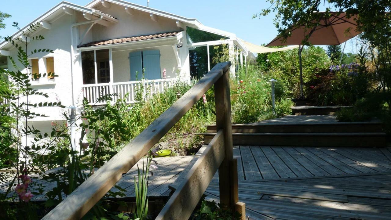 Les Taouleres Bed and Breakfast Hastingues Eksteriør billede